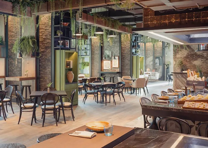 Kimpton Maa-lai By Ihg