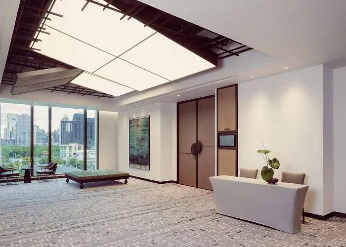 Kimpton Maa-lai By Ihg Hotel 5*