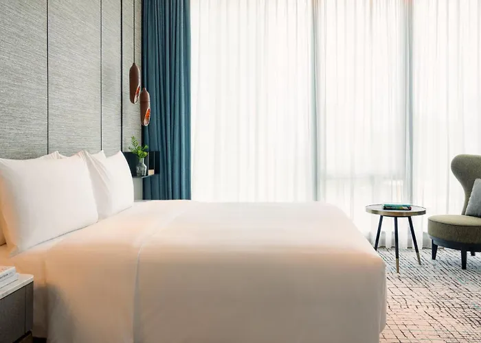 Kimpton Maa-lai By Ihg